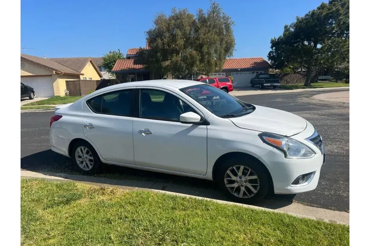 $6800 : 2018 Versa SV image 10