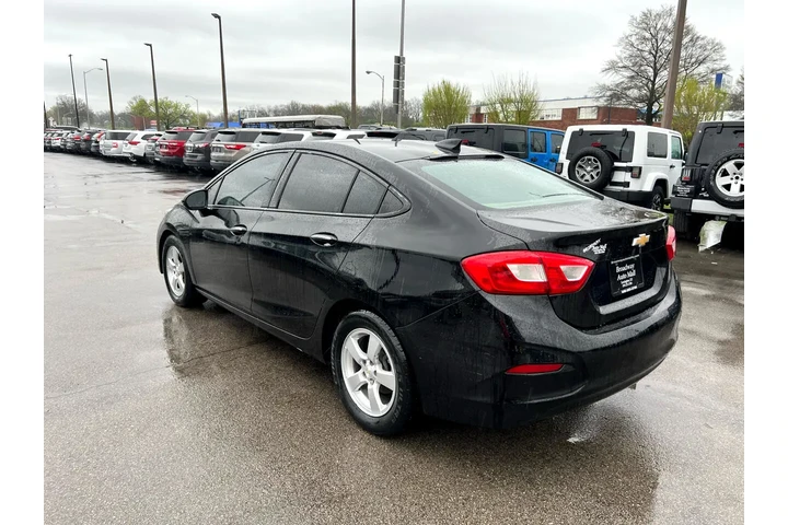 $6980 : 2017 Cruze 4dr Sdn 1.4L Premi image 4