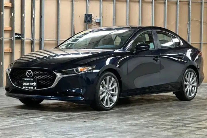 Mazda Mazda3 Sedan 2025 2.5 image 8