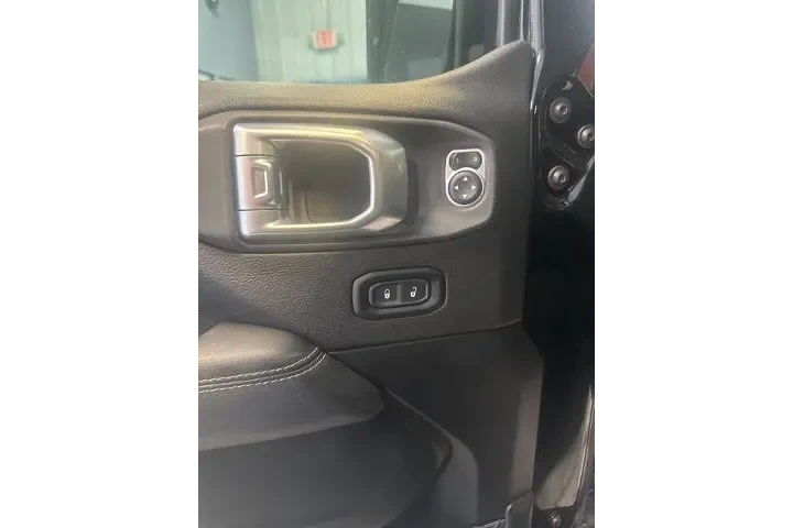 $28953 : Jeep Wrangler Unlimited 2020 image 9