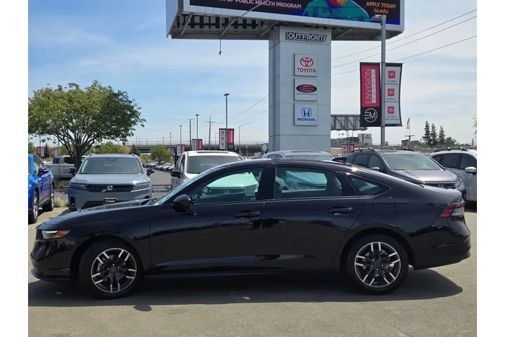 $27588 : Honda Accord 2025 SE 4dr Sed image 4