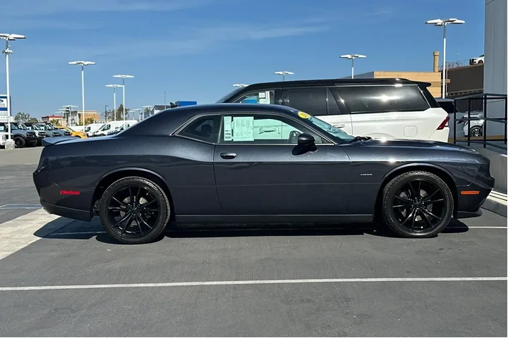 $22500 : Dodge Challenger 2016 R/T 2d image 2
