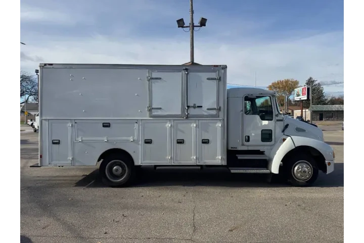 $32990 : 2008 Kenworth T300 image 6