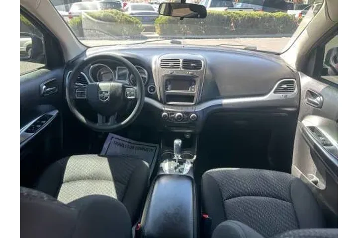 2018 Journey SXT image 6