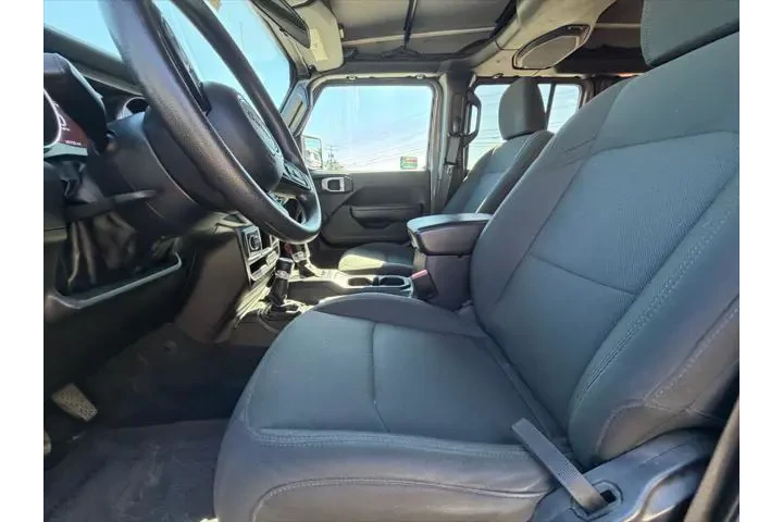 $30990 : Jeep Wrangler Unlimited 2022 image 7