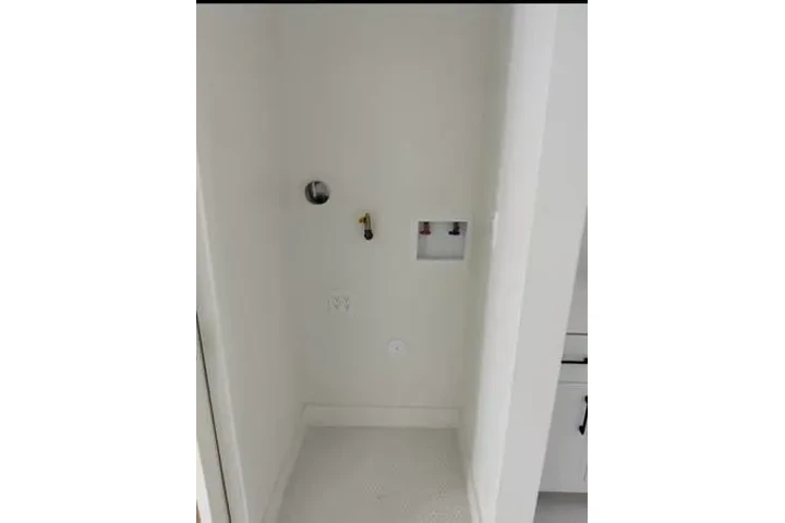 $1800 : APTO NUEVA CONSTRUCCCION - 1/1 image 6