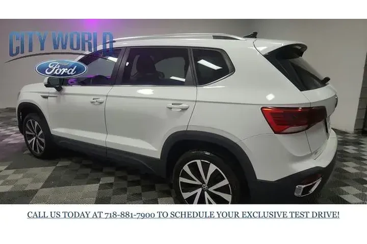 $19432 : Volkswagen Taos 2024 SE 4dr image 5