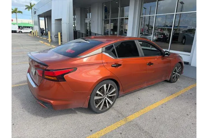 $6990 : Nissan Altima 2019 2.5 SR 4d image 4