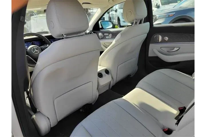 $34991 : Mercedes-Benz E-Class 2022 E image 9