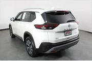$20249 : Nissan Rogue 2022 SV 4dr Cro thumbnail