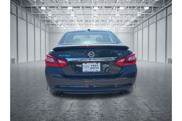 $10097 : Nissan Altima 2017 2.5 SV 4d image 6