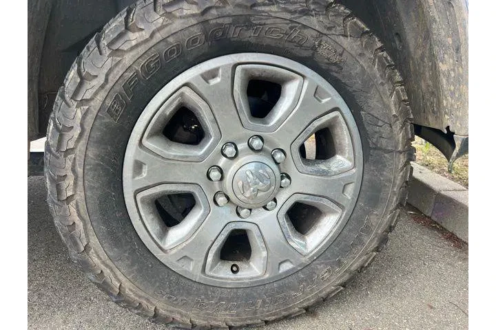 $39988 : Ram 2500 2016 4x4 Laramie 4d image 5