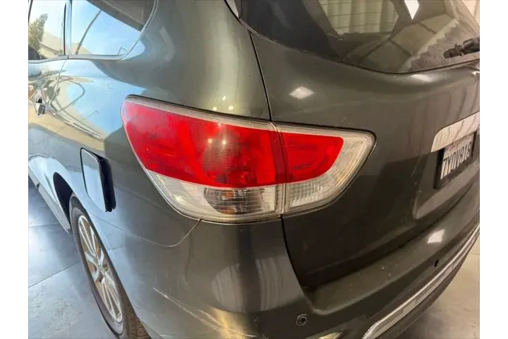 $7999 : Nissan Pathfinder 2015 S 4dr image 10