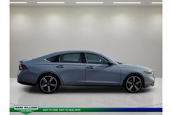 $27500 : Honda Accord Hybrid 2024 Spo image 9