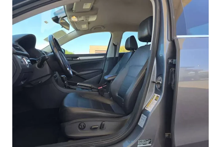 $8999 : 2014 Passat image 10