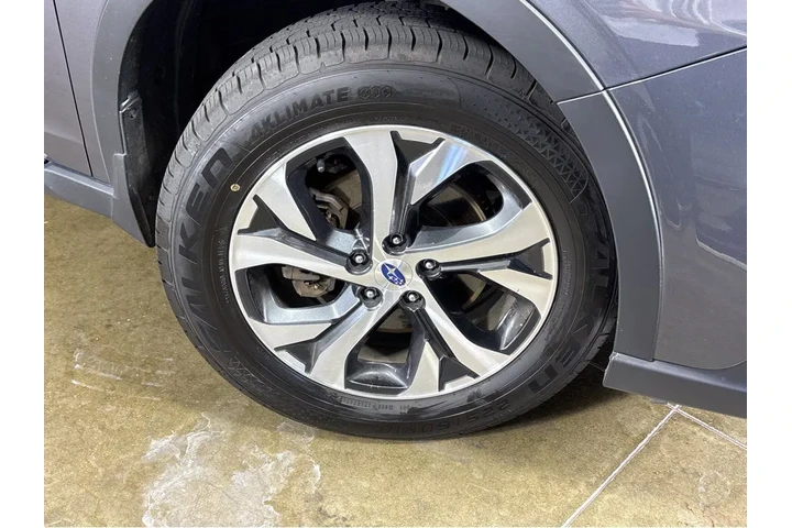 $20700 : 2020 Outback Limited image 10