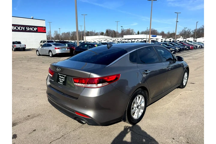 $10980 : 2018 Optima LX Auto image 2