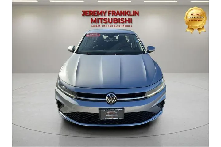 $21788 : Volkswagen Jetta 2025 S 4dr image 8