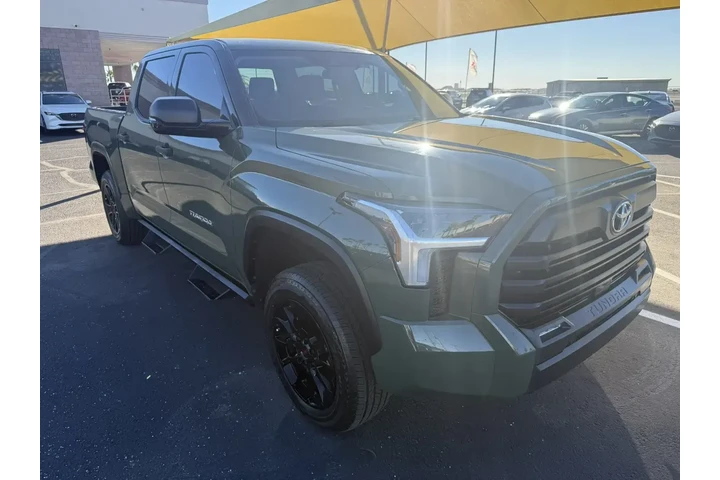 $38508 : Toyota Tundra 2022 4x4 SR5 4 image 2