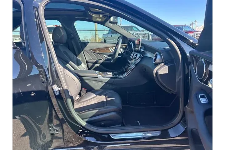 $28500 : Mercedes-Benz C-Class 2018 A image 7