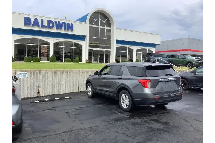 $35950 : Ford Explorer 2023 AWD Base image 5