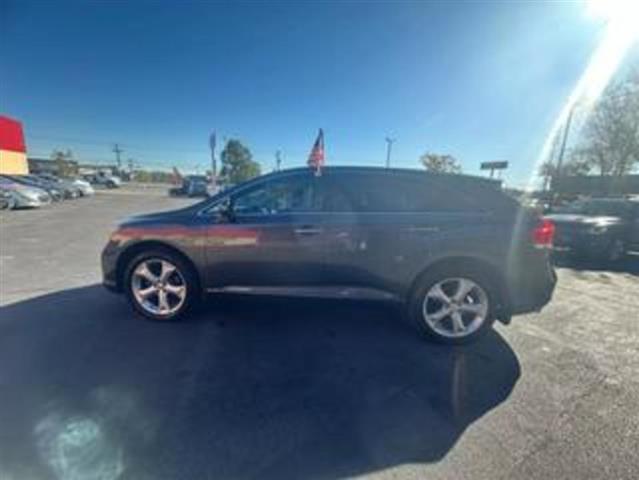 $12499 : 2012 Toyota Venza image 2