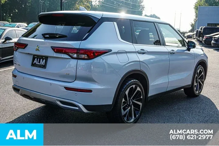 $22720 : Mitsubishi Outlander 2024 SE image 6