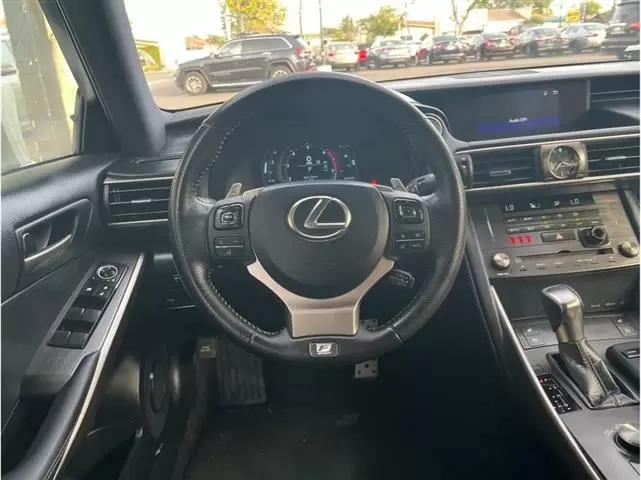 2019 Lexus IS IS 300 Sedan image 4