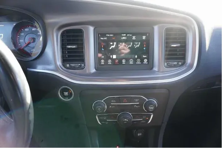 $18888 : Dodge Charger 2019 SXT 4dr S image 8