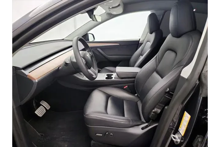 $39998 : Tesla Model Y 2025 AWD Perfo image 3