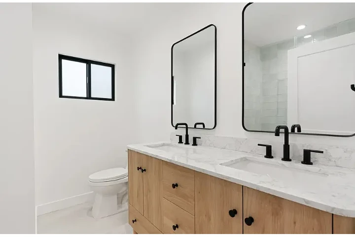 $2500 : 3 bedroom house in koreatown image 10