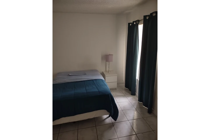 $800 : Renta de habitación a una Dama image 2