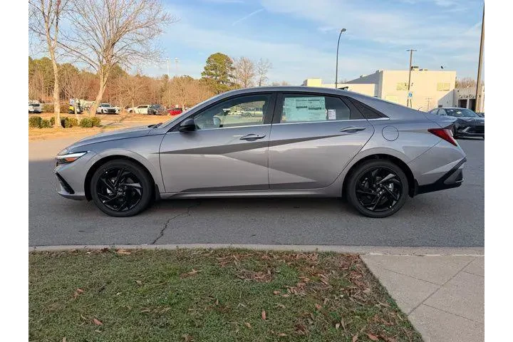 $22909 : Hyundai ELANTRA 2026 SEL Spo image 4