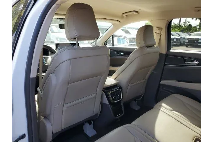 $27990 : Lincoln Nautilus 2023 Standa image 9