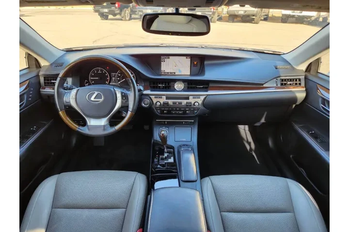 $14572 : 2015 ES 350 image 4