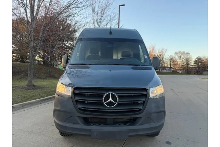 $20997 : 2019 Mercedes-Benz Sprinter 2 image 3