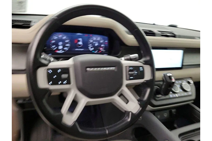 $39998 : Land Rover Defender 2021 AWD image 10