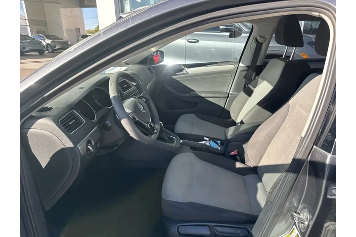 Volkswagen Jetta 2017 1.4T S image 10