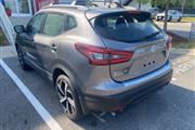 $24999 : PRE-OWNED 2020 NISSAN ROGUE S thumbnail