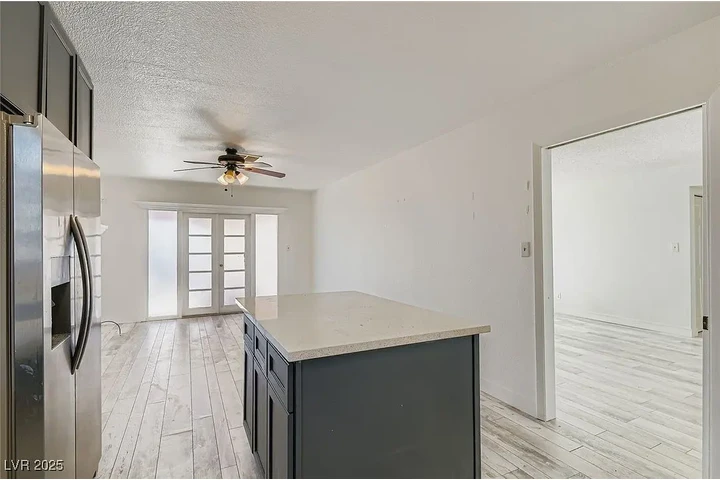 $1500 : Esta casa de una sola planta image 3