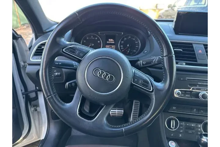 $16000 : Audi Q3 2018 2.0T Premium 4d image 9