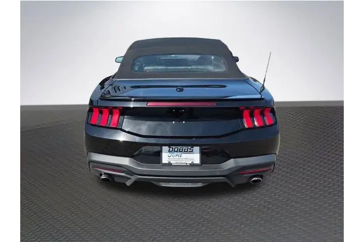 $28770 : Ford Mustang 2024 EcoBoost 2 image 5