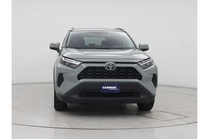 $25998 : Toyota RAV4 2022 AWD XLE 4dr image 5