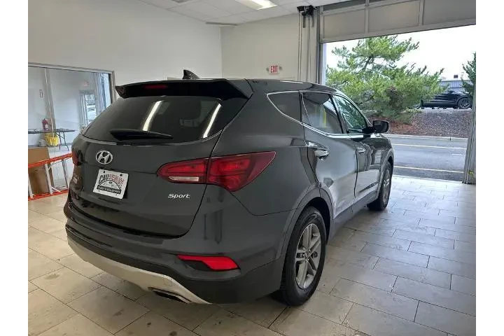$14990 : Hyundai SANTA FE Sport 2017 image 7