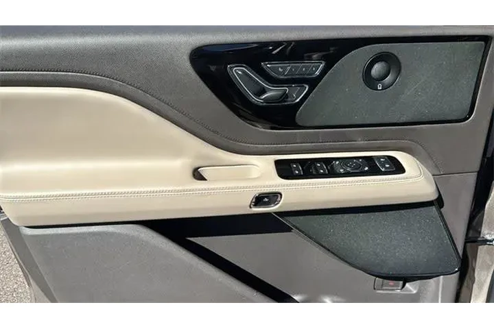 $39548 : Lincoln Aviator 2020 AWD Gra image 6