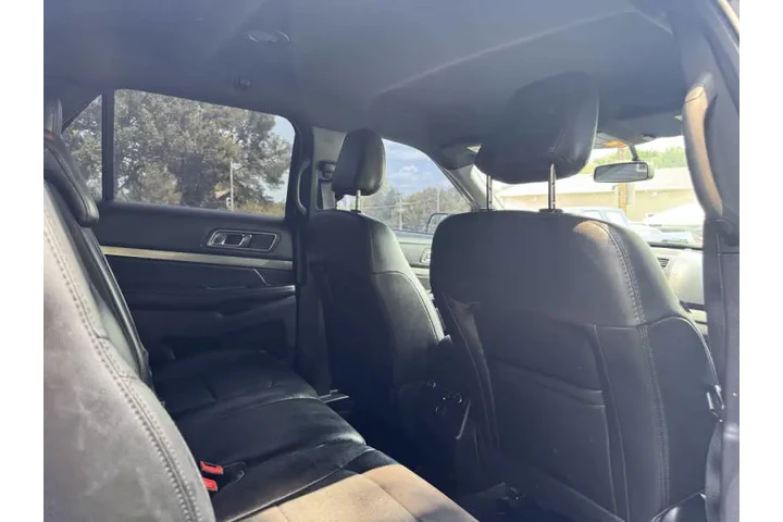 $12999 : 2018 Explorer XLT image 10