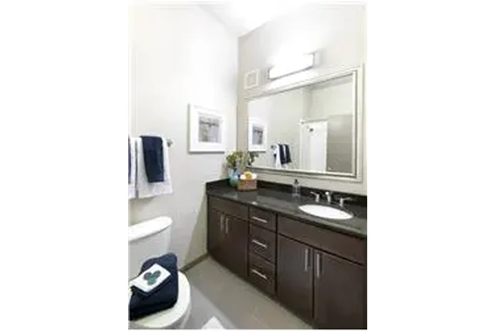 $1816 : Rental property with 0 bedro image 4