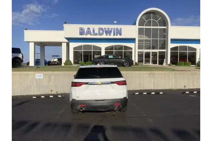 $29950 : Chevrolet Traverse 2023 4x4 image 6