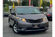 2017 TOYOTA SIENNA2017 TOYOTA thumbnail