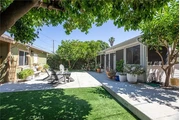 $1000 : 3 beds and 2 baths thumbnail